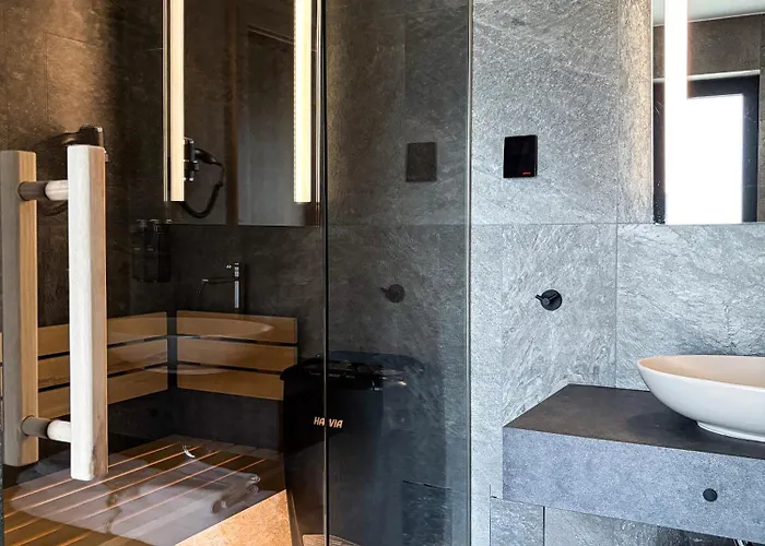 W Hill Karkonosze & Lodge Sosnowka (Jelenia Gora)