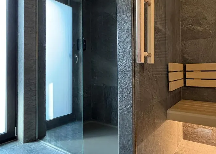 W Hill Karkonosze & *